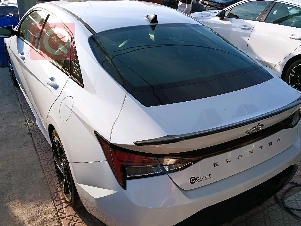 هيونداي النترا